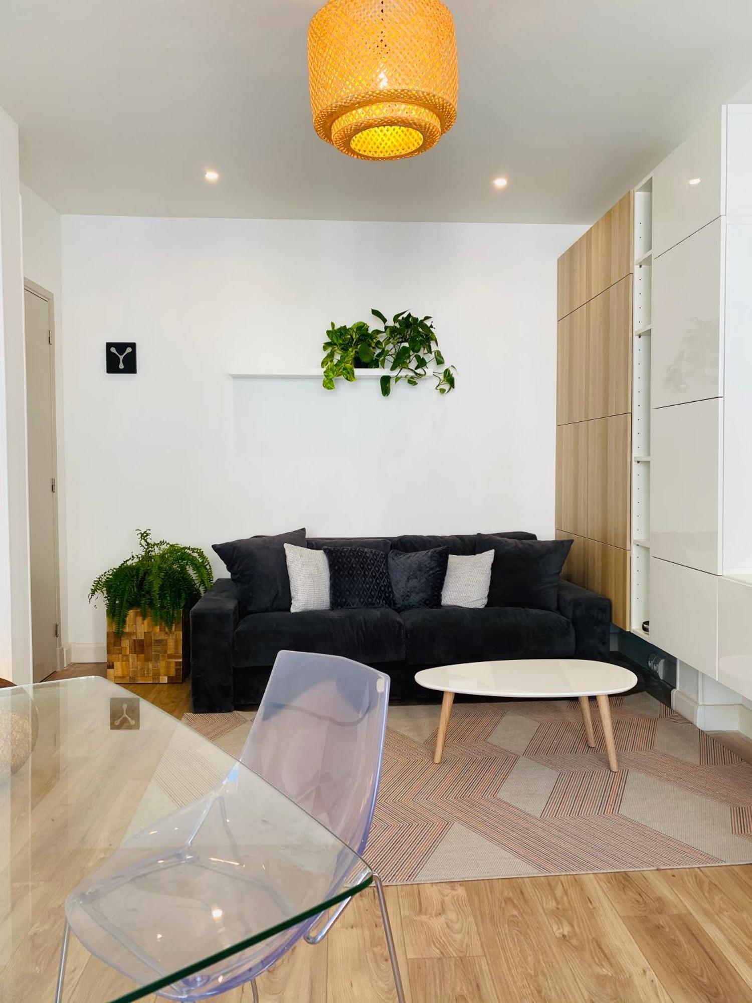 Apartment Le Miollis - Et Confort - Wifi- Pres Tansports En Commun Et Commerces *